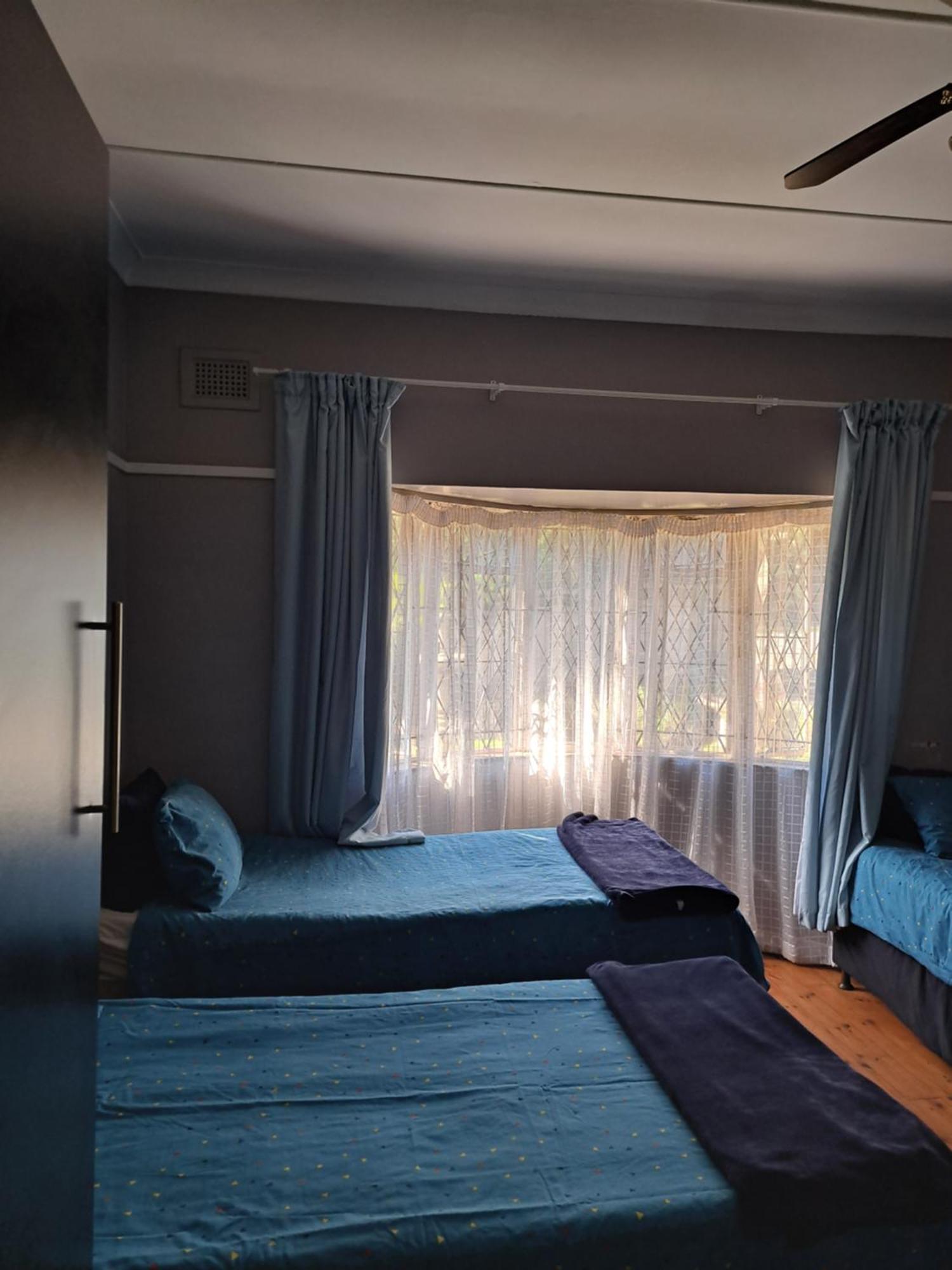 Pmb Backpackers Lodge Питърмарицбург Екстериор снимка