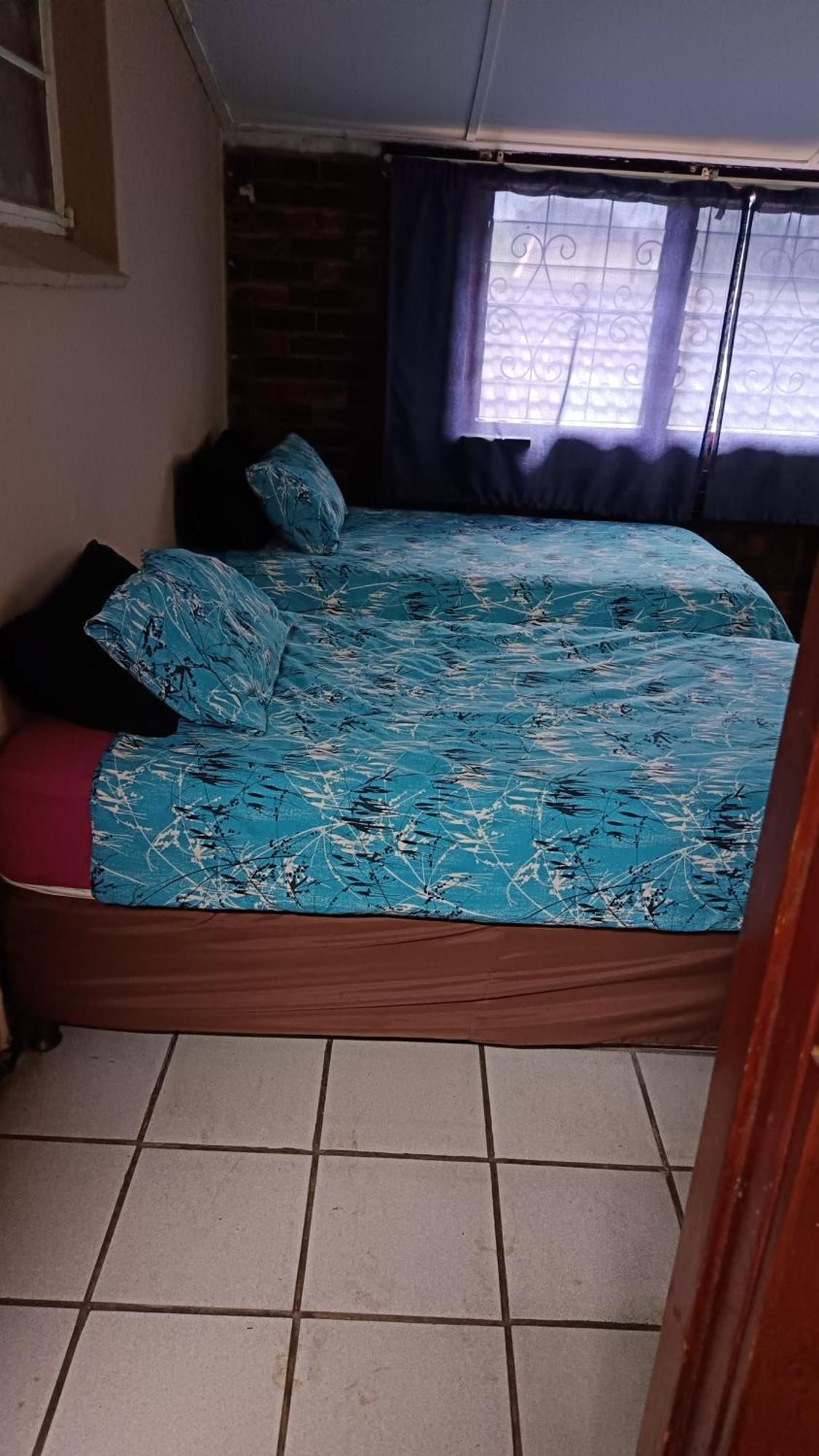 Pmb Backpackers Lodge Питърмарицбург Екстериор снимка