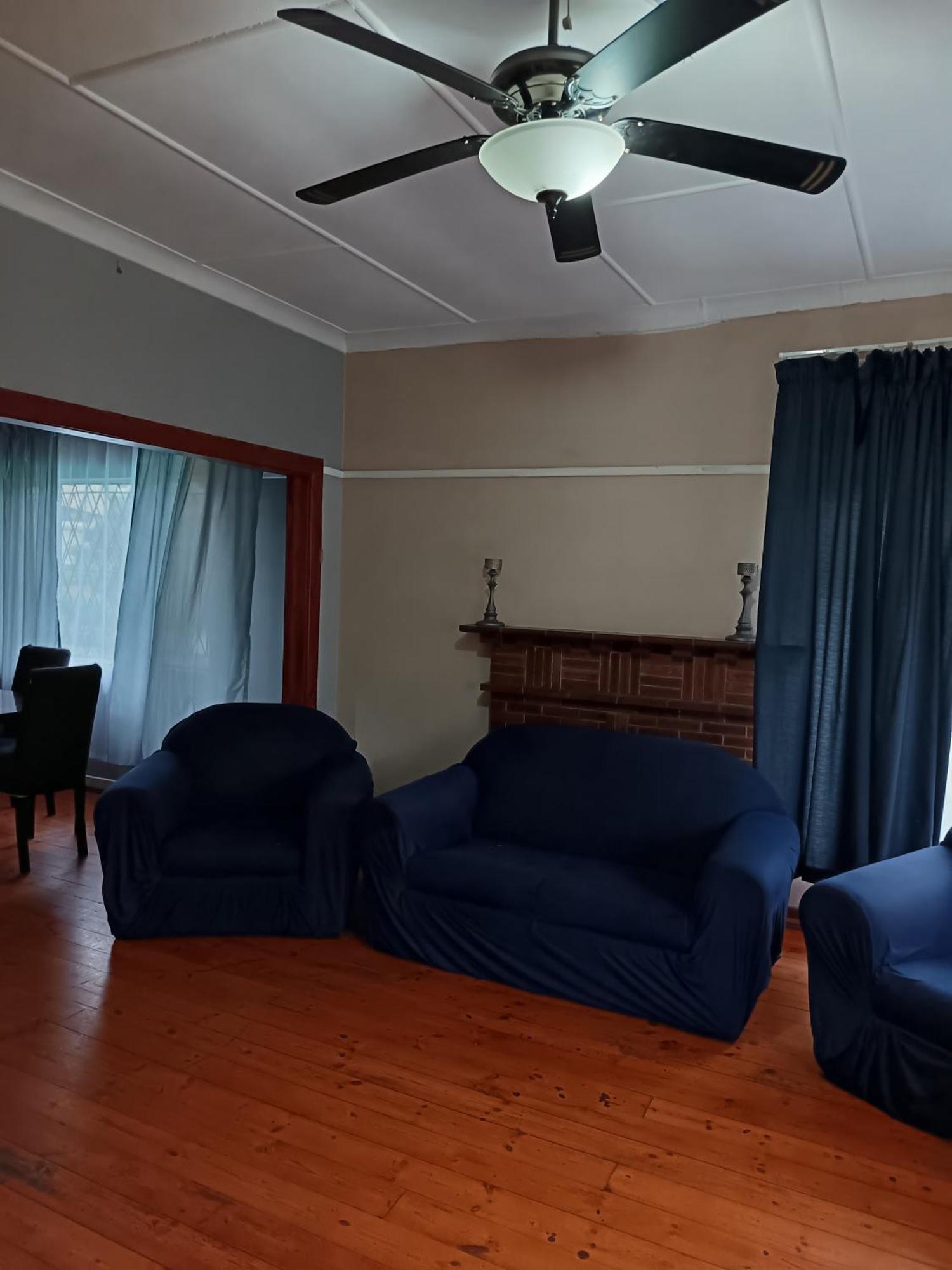 Pmb Backpackers Lodge Питърмарицбург Екстериор снимка