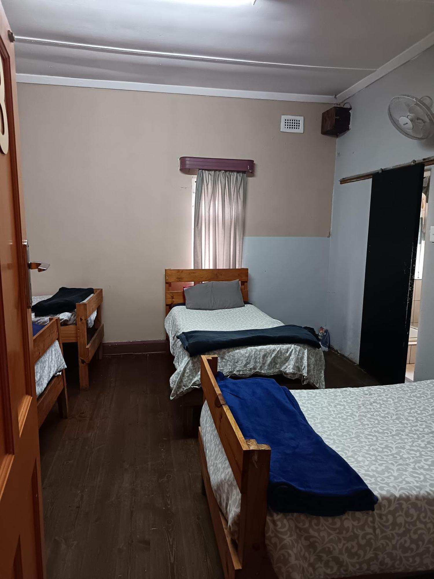 Pmb Backpackers Lodge Питърмарицбург Екстериор снимка