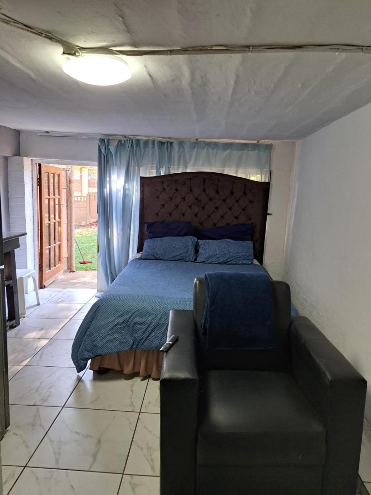 Pmb Backpackers Lodge Питърмарицбург Екстериор снимка